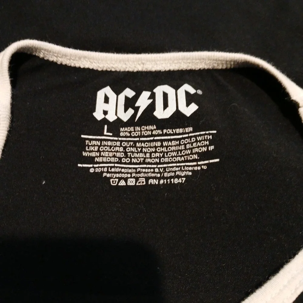 AC/DC :74 Jailbreak Junior  Size Large Black‎ With White Trim